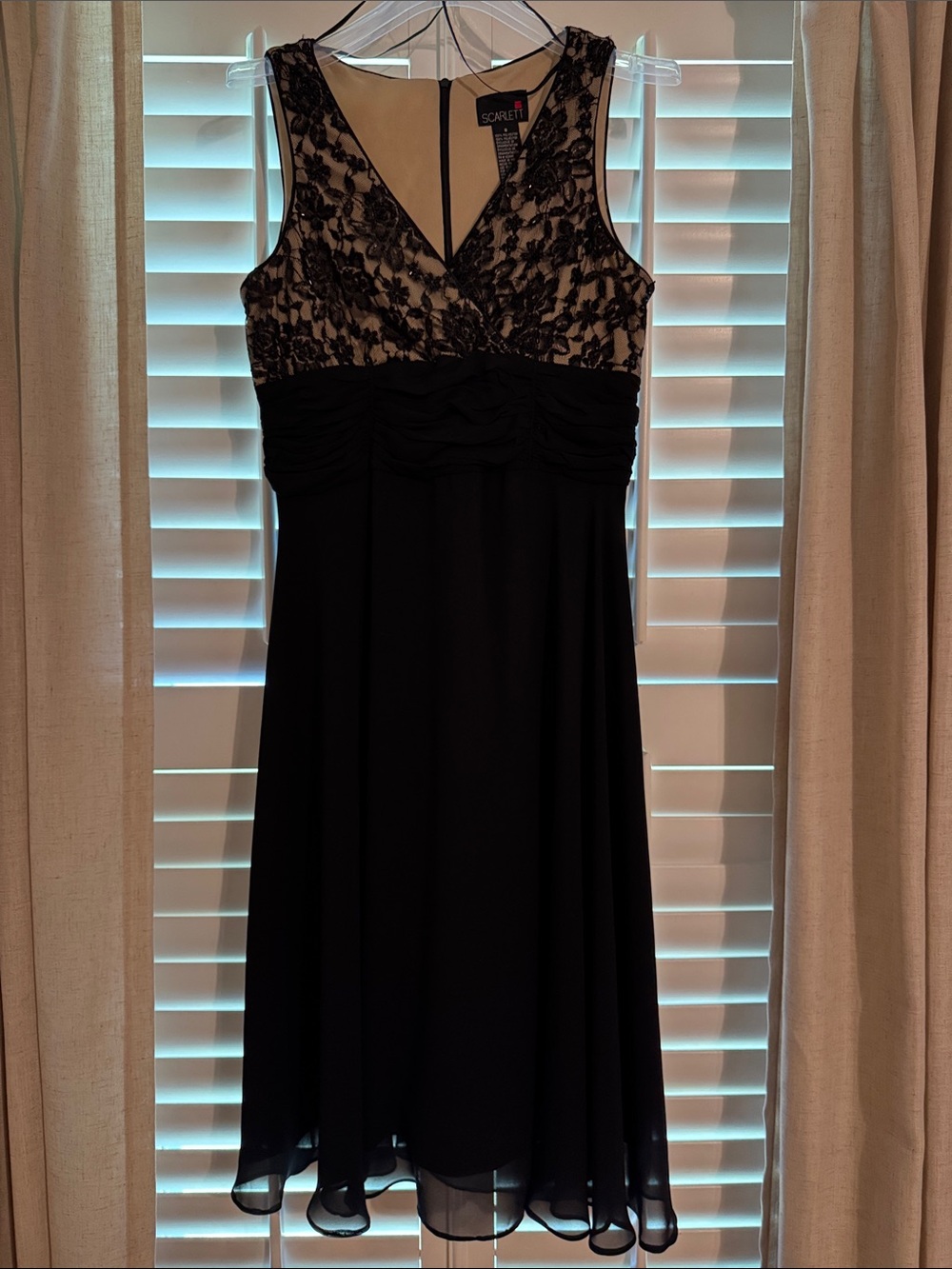 Scarlett Black Lace-Overlay Chiffon Cocktail Dress